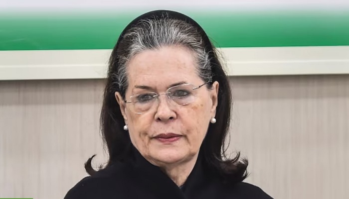 হঠাৎ অসুস্থ হয়ে হাসপাতালে সোনিয়া গান্ধী