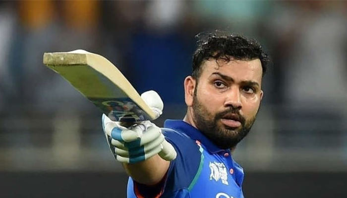 ছক্কা হাঁকানোয় রেকর্ড গড়লেন রোহিত