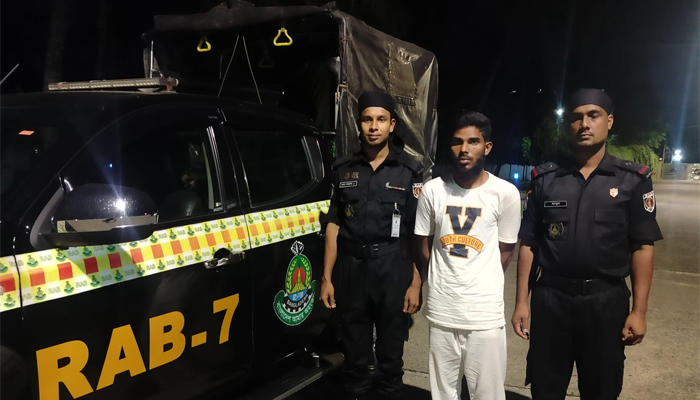 মাদ্রাসাছাত্রকে শারীরিক নির্যাতনের পর হত্যা, শিক্ষক গ্রেপ্তার