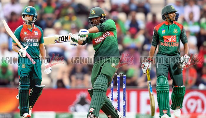 সুর বদলে অভিজ্ঞতায় মনোযোগ হাথুরুর
