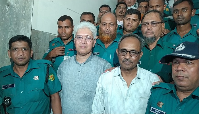 আদিলুর-এলানের ২ বছর কারাদণ্ড