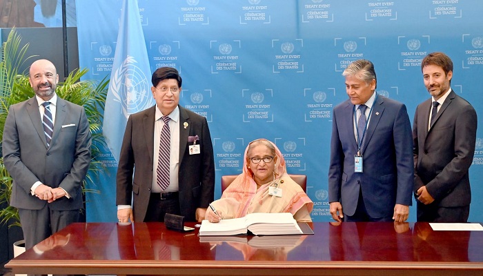 জাতিসংঘের গভীর সমুদ্র বিষয়ক চুক্তিতে সই করলেন প্রধানমন্ত্রী
