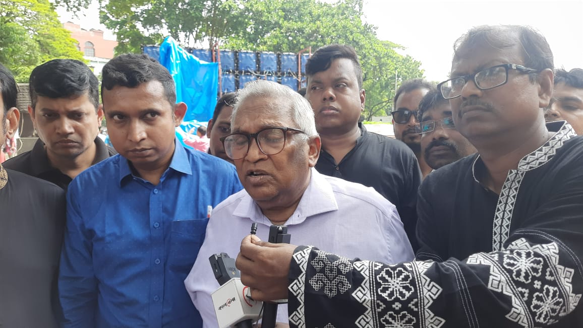 নির্বাচনী প্রতিশ্রুতি পূরণের দাবিতে ঐক্য পরিষদের গণঅনশন
