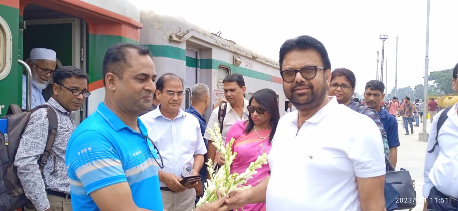 আগরতলায় পৌঁছেছে জাতীয় প্রেসক্লাব দল