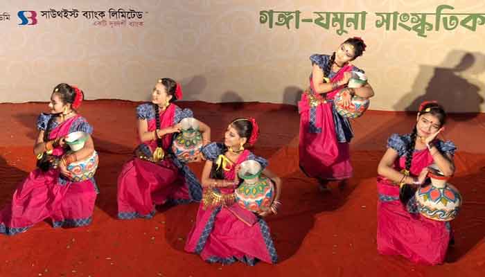 সাম্য মৈত্রী ও সম্প্রীতির ধ্বণি তুললেন শিল্পীরা