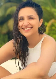 মালদ্বীপে পরিণীতি