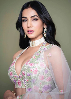 কে হচ্ছেন শাকিবের বলিউড নায়িকা