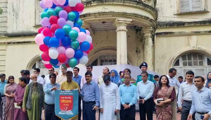 তরুণ প্রজন্মকে গ্রন্থমুখী করতে কাজ করছে সরকার