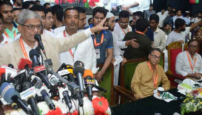 ঘোরাঘুরি করে লাভ নাই, সরকারকে বিদায় নিতেই হবে