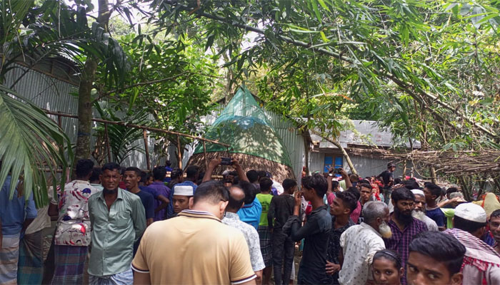 বকশীগঞ্জে প্রতিবন্ধী যুবককে কুপিয়ে হত্যা