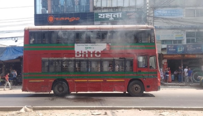 টঙ্গীতে বিআরটিসি বাসে আগুন