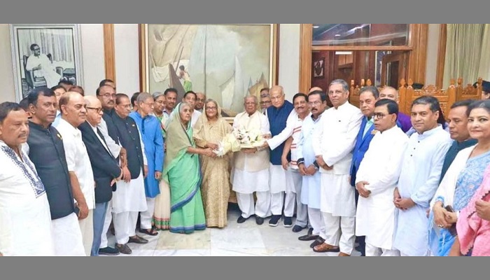 দলের প্রত্যেক কেন্দ্রীয় নেতাকে নির্বাচনমুখী হতে হবে