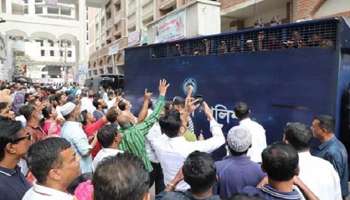 ডেমরায় বিএনপির ৩০ নেতাকর্মী আটক