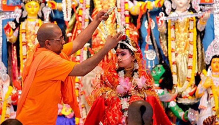 আজ মহাষ্টমী, হবে কুমারী পূজা