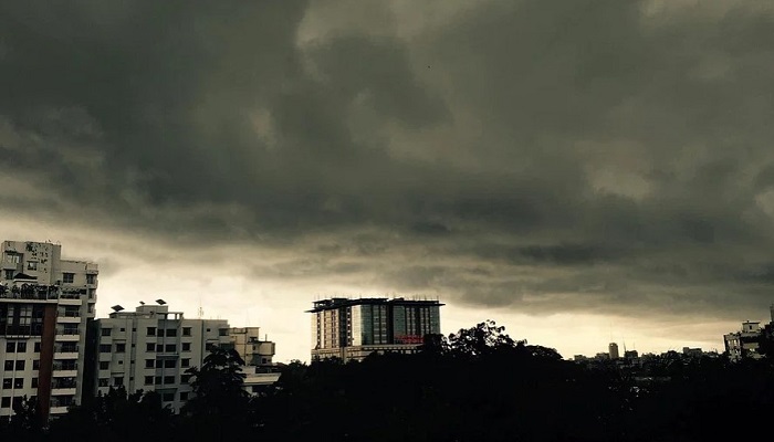 ৬০ কি.মি. বেগে ঝোড়ো হাওয়া বয়ে যেতে পারে