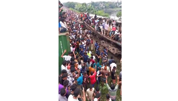 ভৈরবে ট্রেন দুর্ঘটনায় নান্দাইলের একই পরিবারের চারজনসহ নিহত ৫