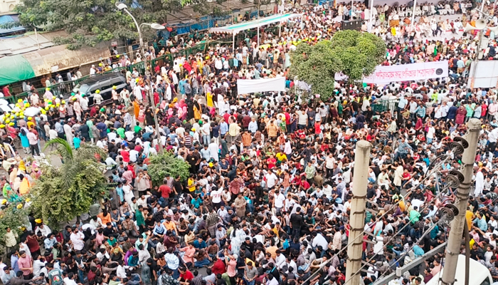 চব্বিশ ঘণ্টা রাজপথ পাহারা দেবে মহানগর আওয়ামী লীগ