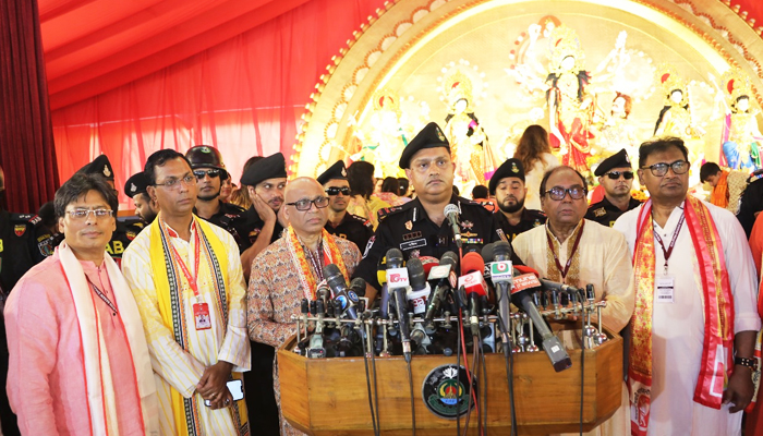 সাম্প্রদায়িক সম্প্রতি বিনষ্টে অপচেষ্টা, রুখে দিয়েছে র্যাব