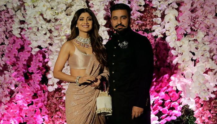 তুমি চাইলে আমি বিদেশেও সংসার করতে পারি