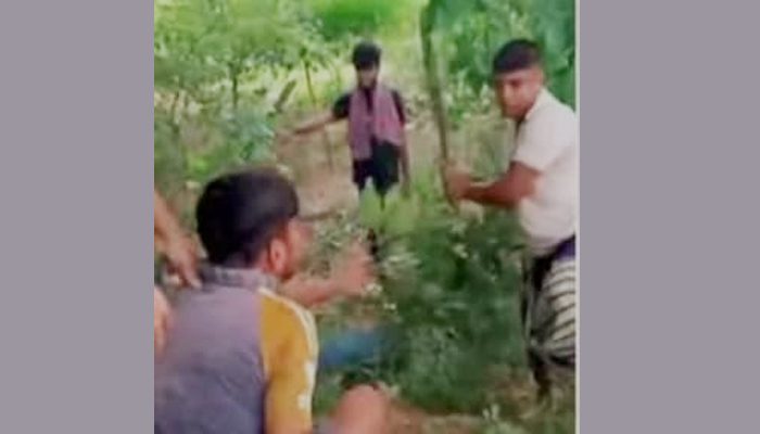 ঝিকরগাছায় চুরির অপবাদে স্কুলছাত্রকে নির্যাতন