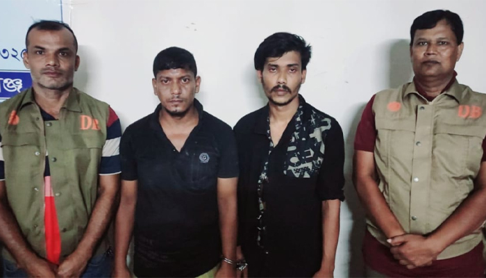 সিংগাইরে ৭ লাখ টাকার হেরোইনসহ গ্রেপ্তার দুই