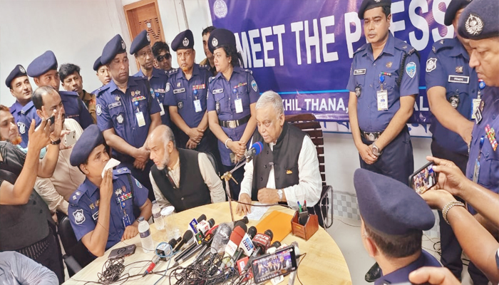 জনগণ আর অন্ধকারে যেতে চায়না, আলোকিত বাংলাদেশ চায়
