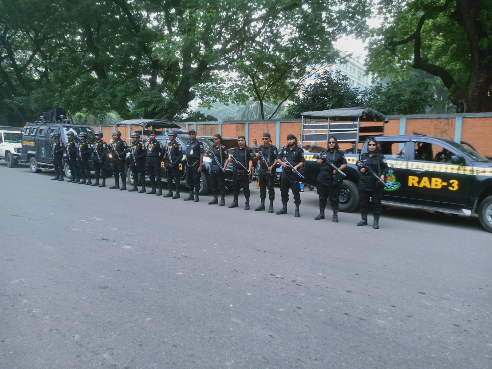 দুর্গাপূজার নিরাপত্তায় ১০০ বিশেষ চেকপোস্ট র্যাবের