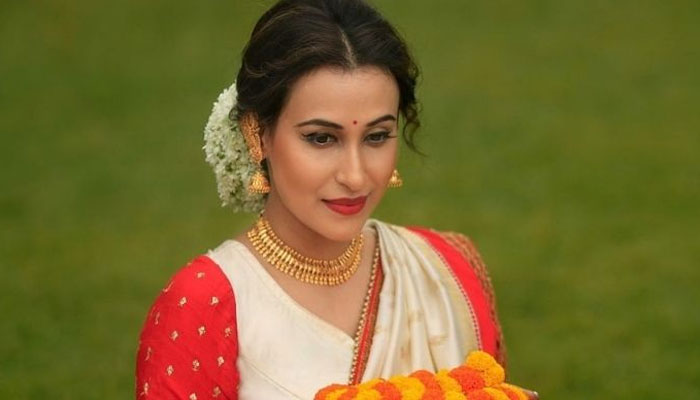 বিয়ের খবর দিলেন সায়নী দত্ত