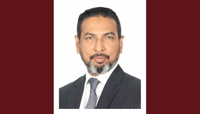 চট্টগ্রামের ডিসি' র পিএইচডি ডিগ্রি অর্জন