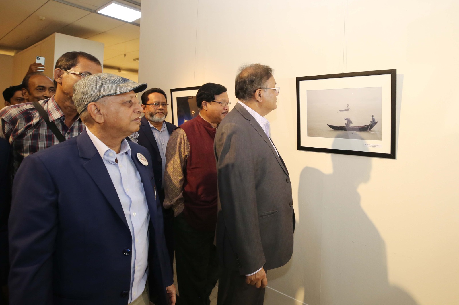 ভরাডুবি জেনেই নির্বাচন প্রতিহতের অপচেষ্টায় বিএনপি