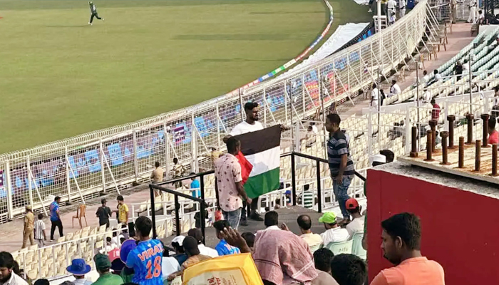 ভারতে বিশ্বকাপের ম্যাচে উড়ল ফিলিস্তিনের পতাকা, আটক ৪
