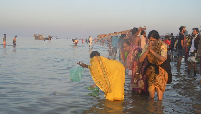 কুয়াকাটায় গঙ্গাস্নান ও রাসপুর্নিমা উৎসব অনুষ্ঠিত