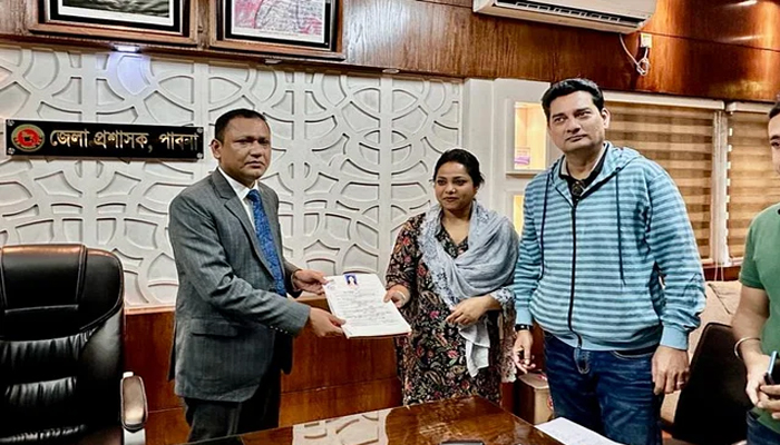 তারকাময় সংসদ নির্বাচনের শেষ সংযোজন 'ডলি সায়ন্তনী'