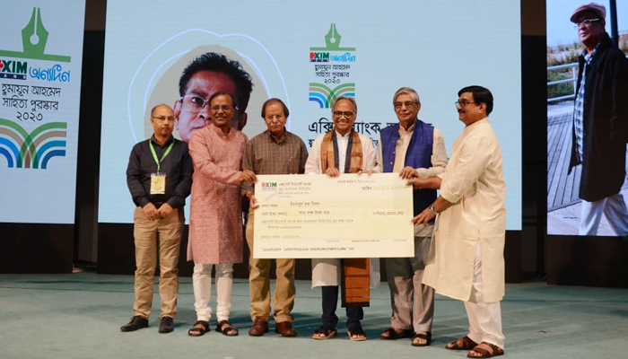হুমায়ূন আহমেদ সাহিত্য পুরস্কার পেলেন ইমদাদুল হক মিলন ও মাহবুব ময়ূখ রিশাদ