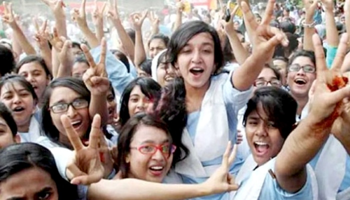 এইচএসসি ও সমমানে পাসের হার ৭৮.৬৪ শতাংশ