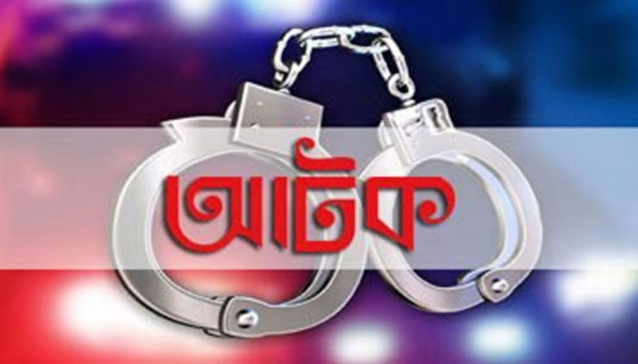 রামপুরায় বাসে অগ্নিসংযোগ, বিএনপি নেতা আটক