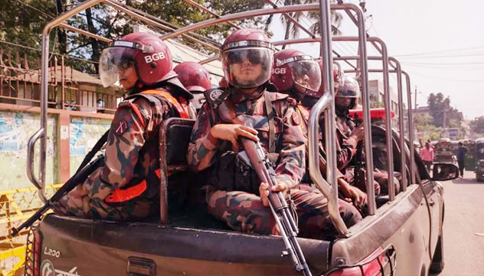 সারাদেশে ২২৮ প্লাটুন বিজিবি মোতায়েন