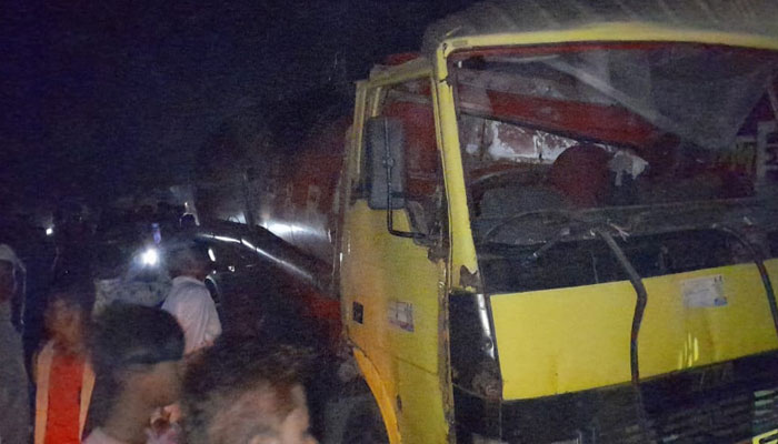 পার্বতীপুরে ট্যাংকলরি ঝালাইয়ের সময় বিস্ফোরণে মিস্ত্রি নিহত
