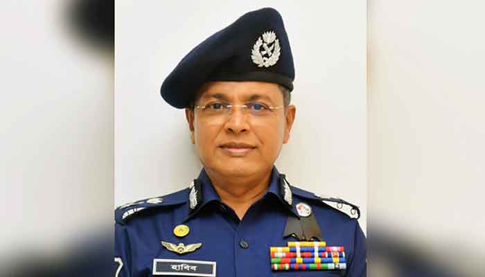 সিইসির সঙ্গে সাক্ষাৎ করলেন ডিএমপি কমিশনার