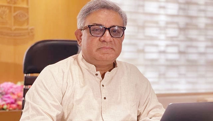 ঢাবি উপাচার্যের দায়িত্ব গ্রহণ করলেন অধ্যাপক মাকসুদ কামাল