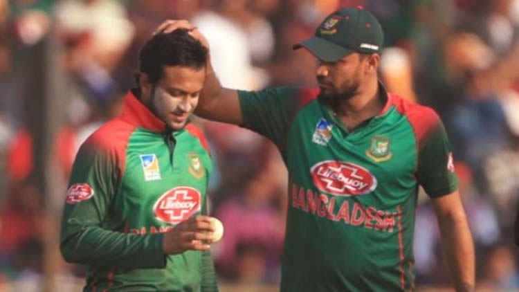 মনোনয়ন পেলেন মাশরাফি-সাকিব