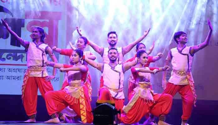মুগ্ধ-করতালিতে পর্দা নামল গণজাগরণের সাংস্কৃতিক উৎসবের