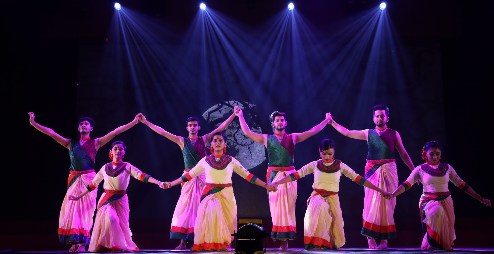 মুগ্ধ-করতালিতে পর্দা নামল গণজাগরণের সাংস্কৃতিক উৎসবের