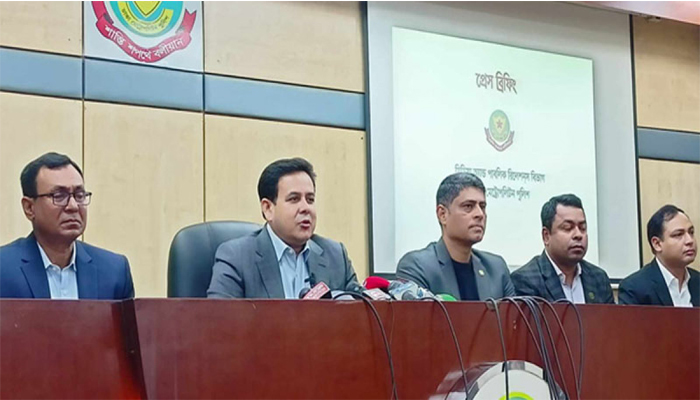 যুবদল নেতা টুকুর নির্দেশনায় ট্রেনে নাশকতা