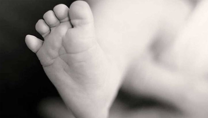 ময়লার স্তূপ থেকে নবজাতকের মৃতদেহ উদ্ধার