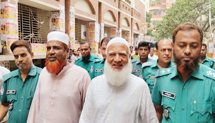 জামায়াতের আমিরসহ ৭২ জনের বিচার শুরু