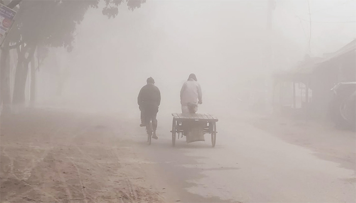 এবার অগ্রহায়ণেই হাড় কাঁপানো শীত, নওগাঁয় তাপমাত্রা ১১.৪ ডিগ্রি