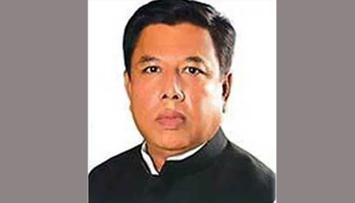 জেলা প্রশাসককে হুমকি, স্বতন্ত্র প্রার্থী পবনকে ডেকেছে কমিশন