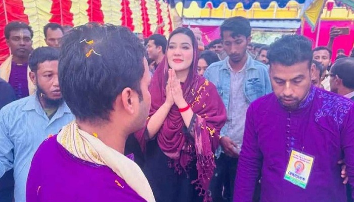 ক্ষমা চাইলেন মাহি