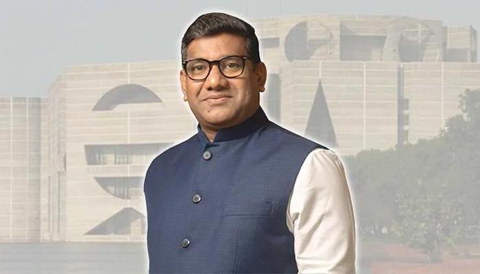 স্বতন্ত্র প্রার্থী দোলনের সমর্থককে জরিমানা